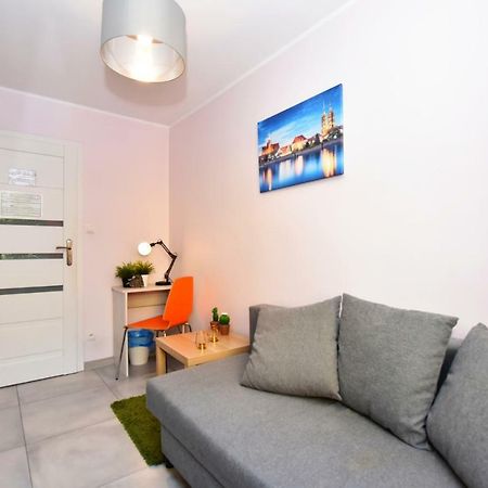 City Central Hostel Laciarska Wrocław Eksteriør billede