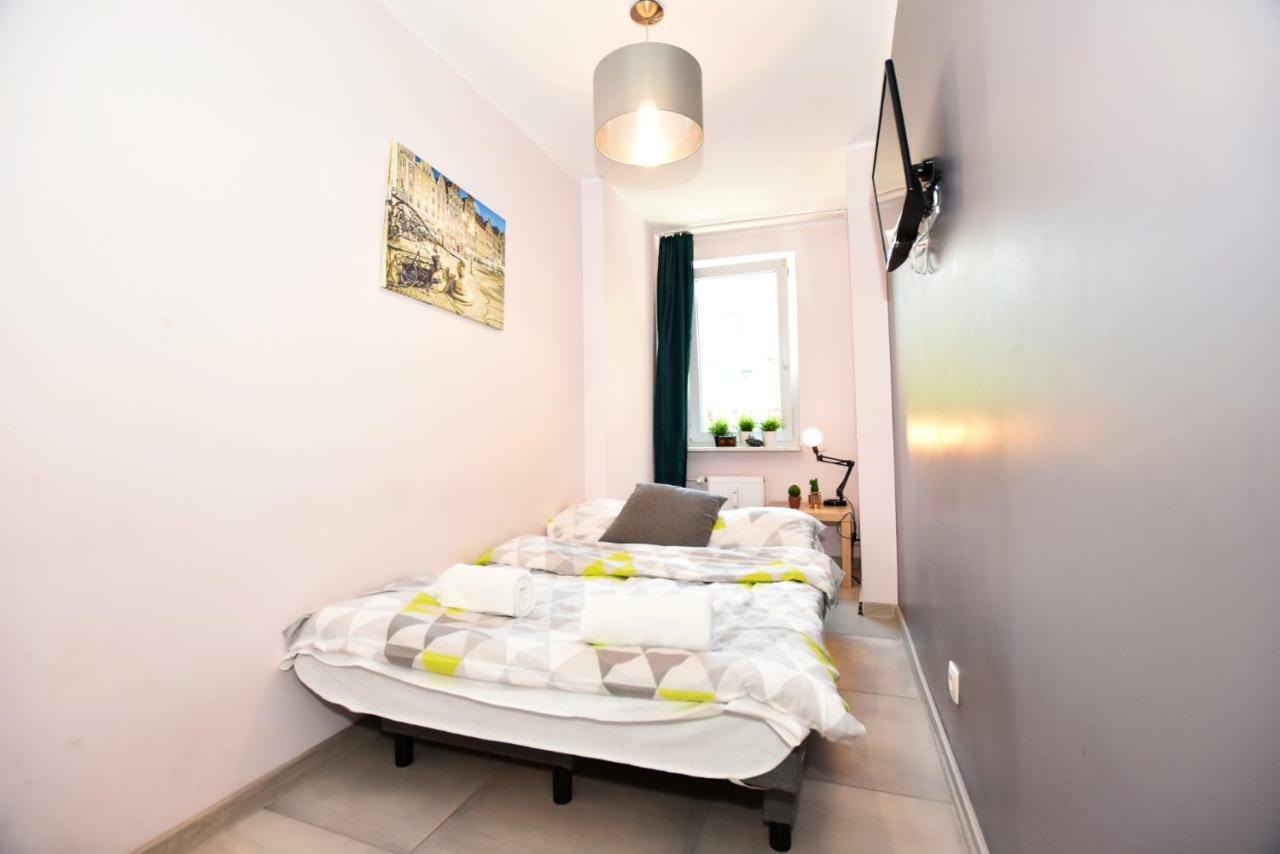 City Central Hostel Laciarska Wrocław Eksteriør billede