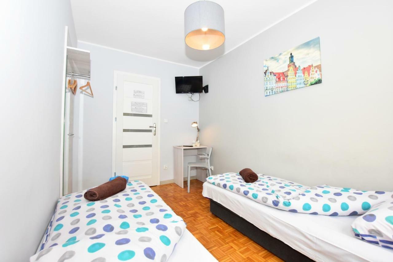 City Central Hostel Laciarska Wrocław Eksteriør billede