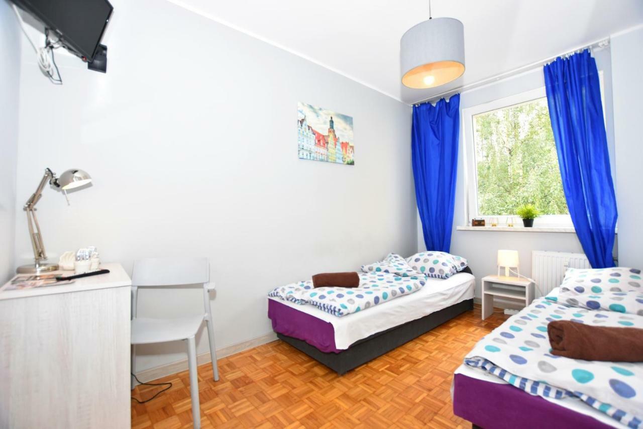 City Central Hostel Laciarska Wrocław Eksteriør billede