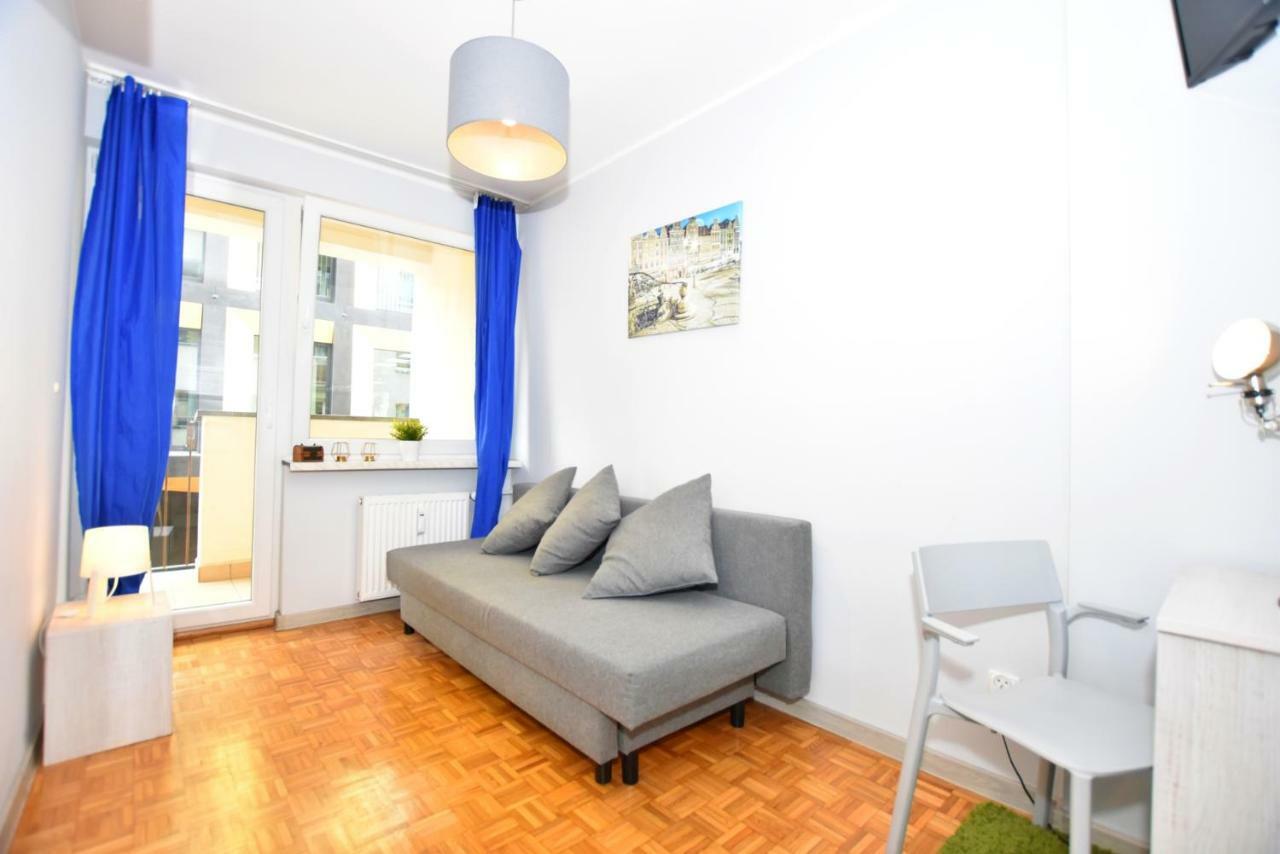 City Central Hostel Laciarska Wrocław Eksteriør billede